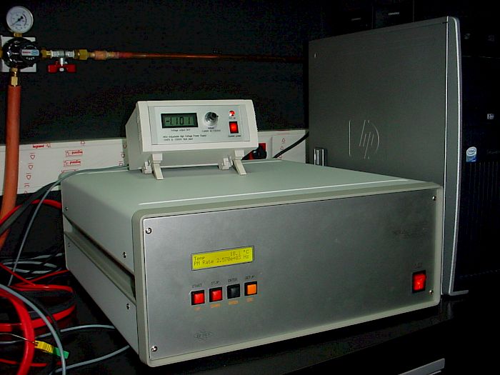 IPSES Srl - TL2000 (thermoregulation unit): Integrated unit for thermoluminescence analysis